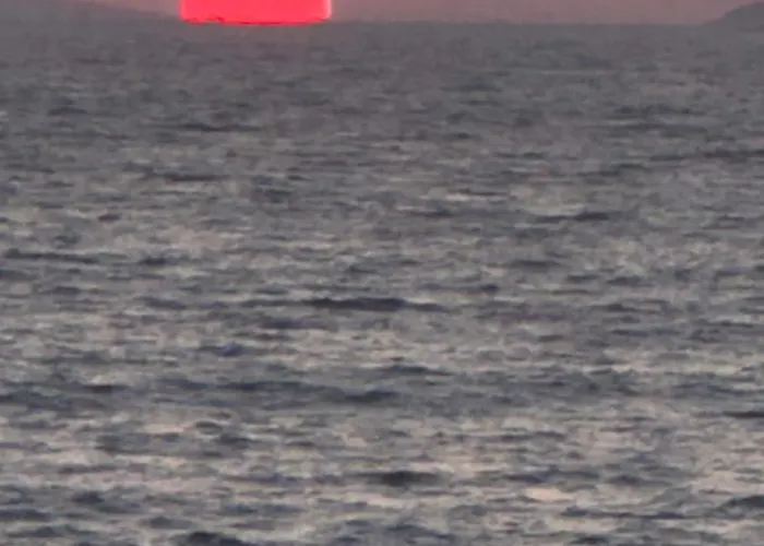 Bogazici Is Centrally Located 別荘 *